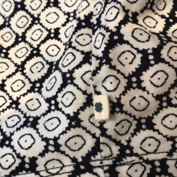 Like new Lucky Brand top - Picture 3 of 8